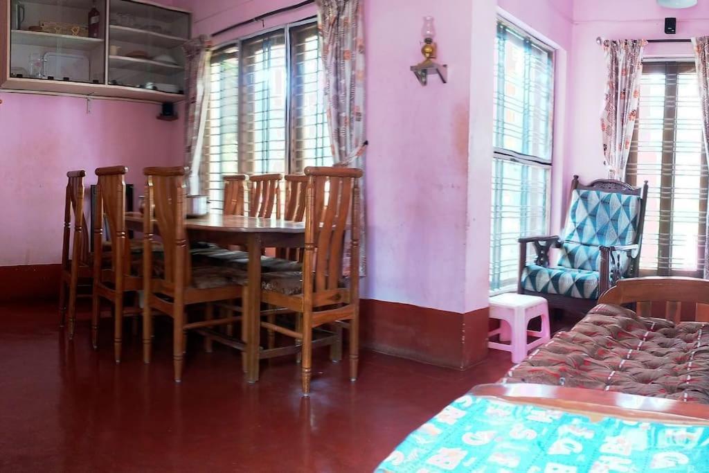 Runnin Airport - Homestay Gurpur Exterior foto